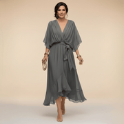MARTA™ | Robe en chiffon à décolleté en V